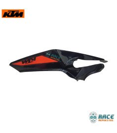 Tapa Sillin Izquierda Negra Duke 200/250/390 Original KTM 